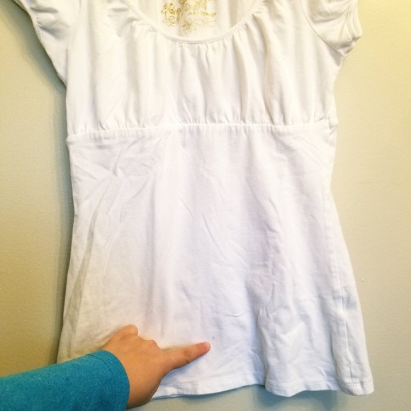 3 for $20. Shirt in size medium - Picture 6 of 6